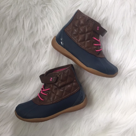 stride rite duck boots